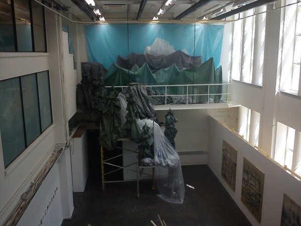 Pia Sirén – Mountain Landscape, 2011, mixed media installation, (tarpaulin, plastic, scaffolding, rope, wood), 8 x 8 x 5 m (installation at KUVA, Helsinki)