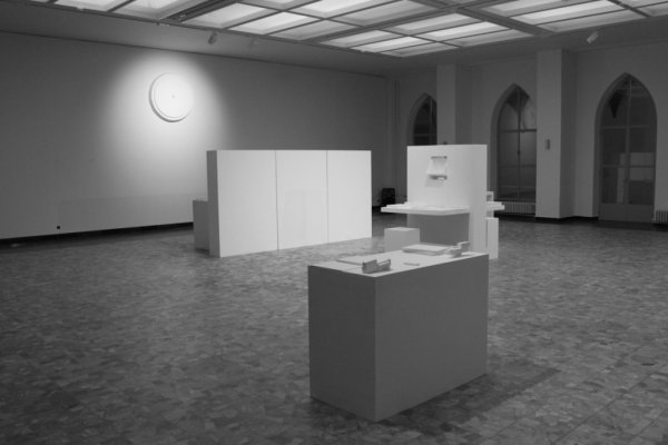 Fen de Villiers – First Case Scenario, 2012, Exhibition and Performance (together with Florian Tomball), performed at the Royal Academy of Fine Arts in Antwerp in January 30 to February 2, 2012