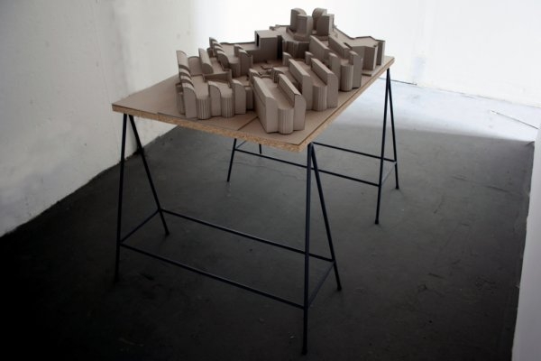 Noam darom – The Collection of Modern Art in Teheran and I, 2011–2012, installation, mixed media, 100 x 70 x 30 (model)