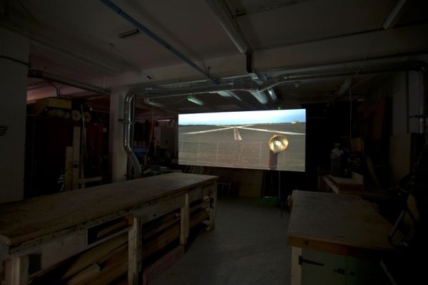 Abigail Sidebotham – Pohled do instalace v RCA v Londýně, 2013