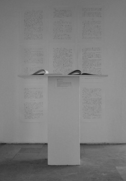 Justyna Jaworska – Písmo jako oblast uměleckých aktivit,  2012, dvě knihy