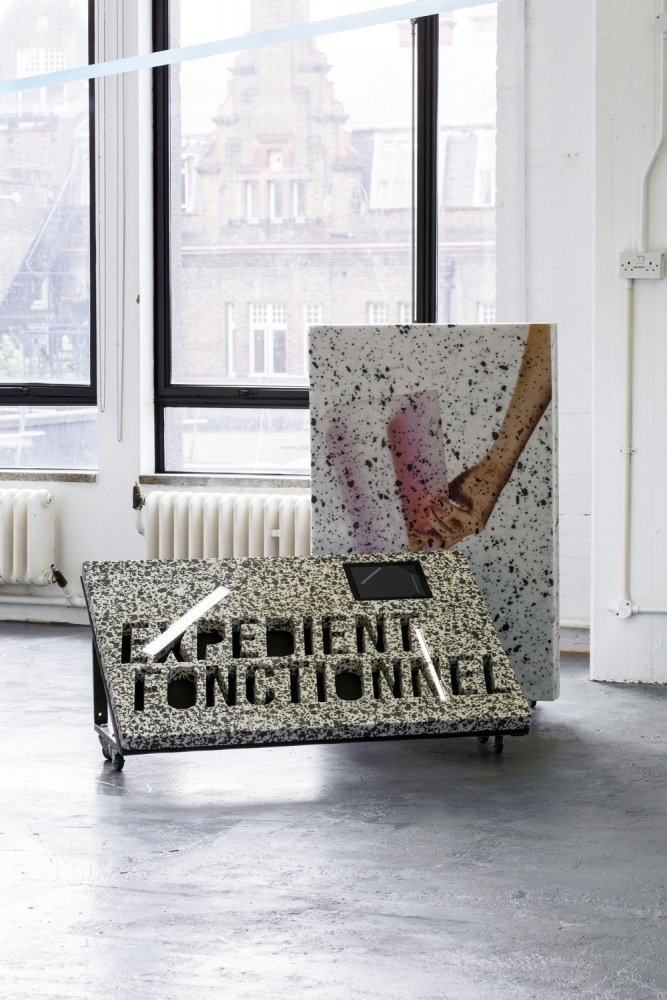 Camille Yvert – Expedient Fonctionnel, Polystyrene, metal, digital photography on vinyl, video loop (3’05) on IPAD, metal, wheels. 110 x 45 x 20cm (each), 2018