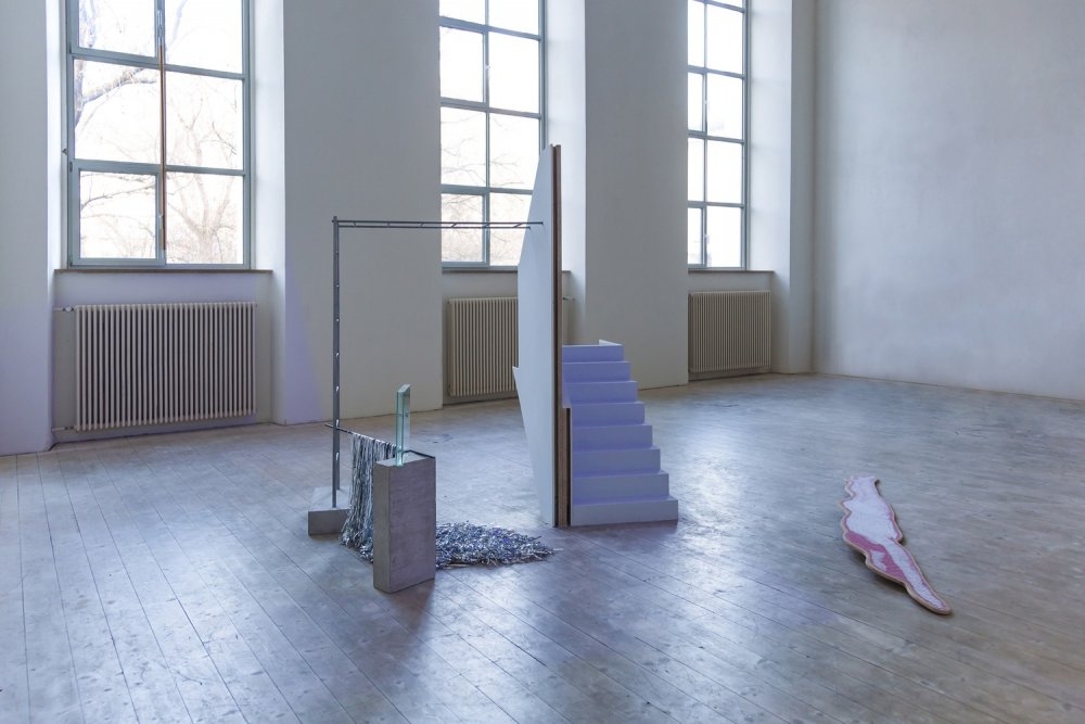 Gaisha Madanova – Installation, 2018, různé materiály, cca 210 x 300 cm