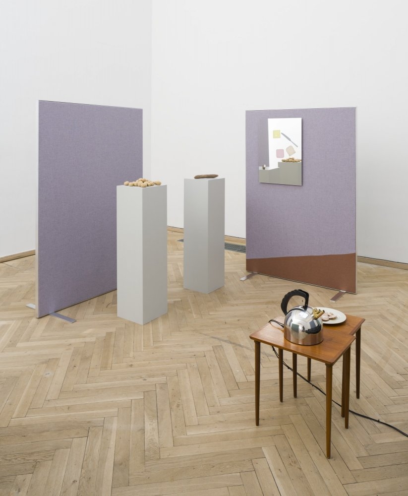Emilia Bergmark – Nebe a země, 2018, Kunsthal Charlottenborg. Photo by David Stjernholm