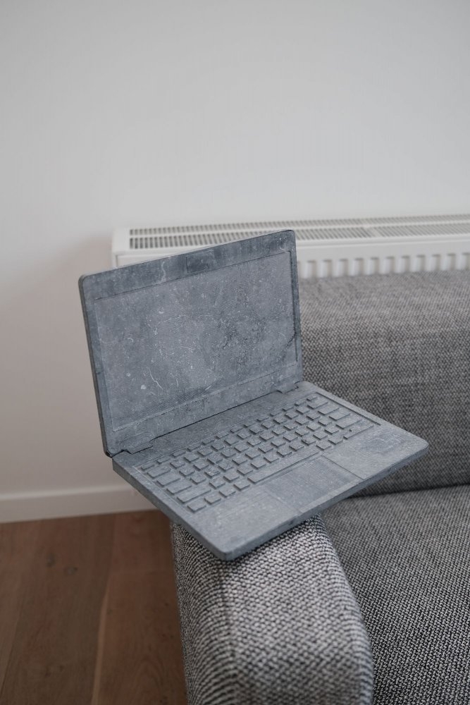 Bram Rinkel – Laptop with sticker, Irish hardstone / robot, 2020